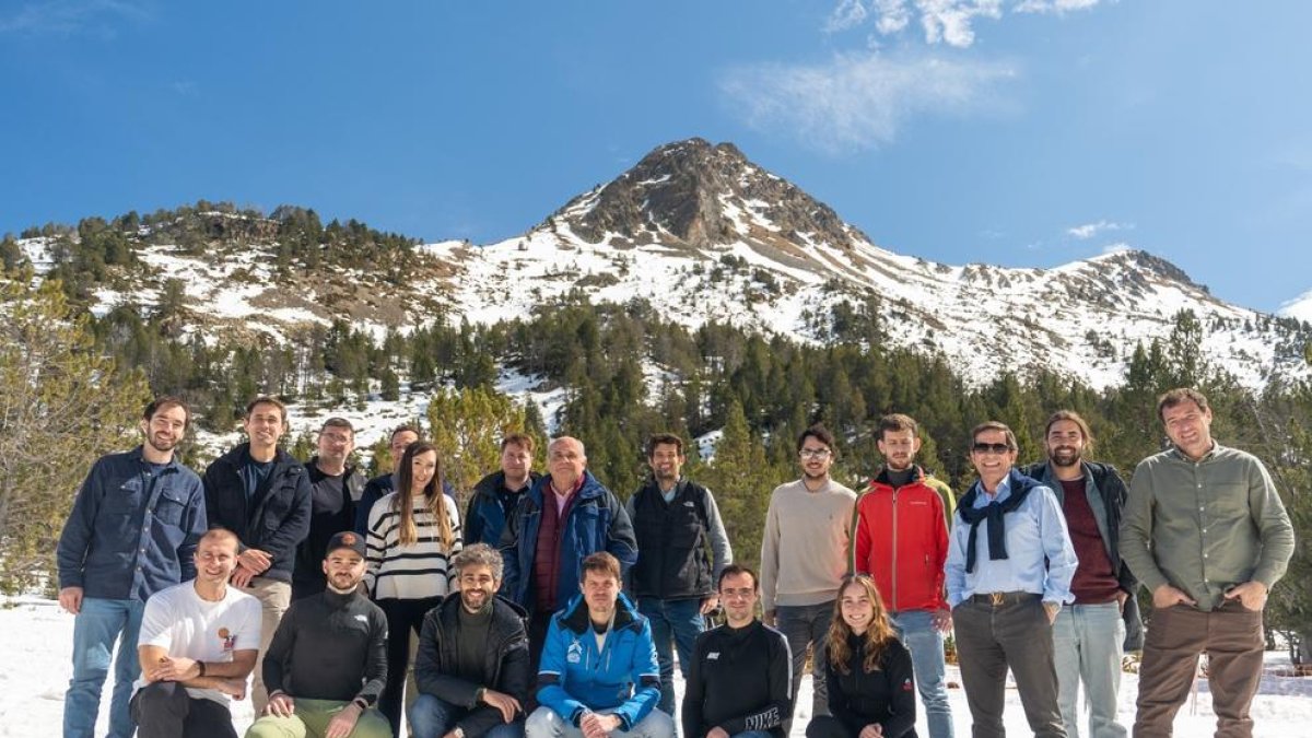 Fotografia de grup de la primera trobada del programa Scale Lab de Crèdit Andorrà