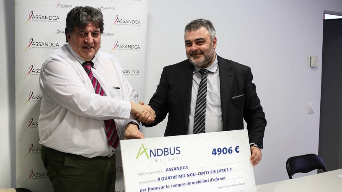 Roda de premsa Andbus solidari i Assandca