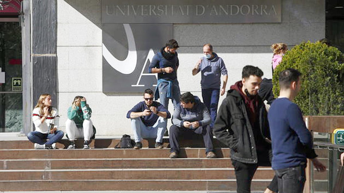 L'UdA s'encarregarà de les proves de capacitació.