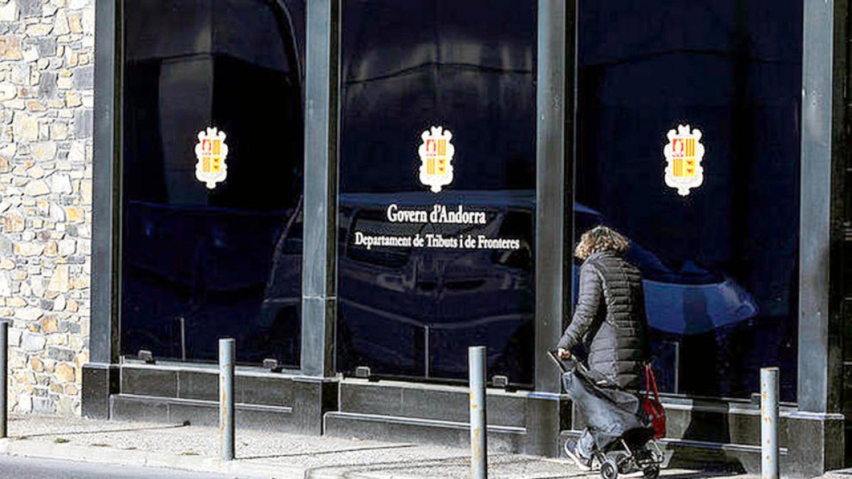 La seu del departament de Tributs.