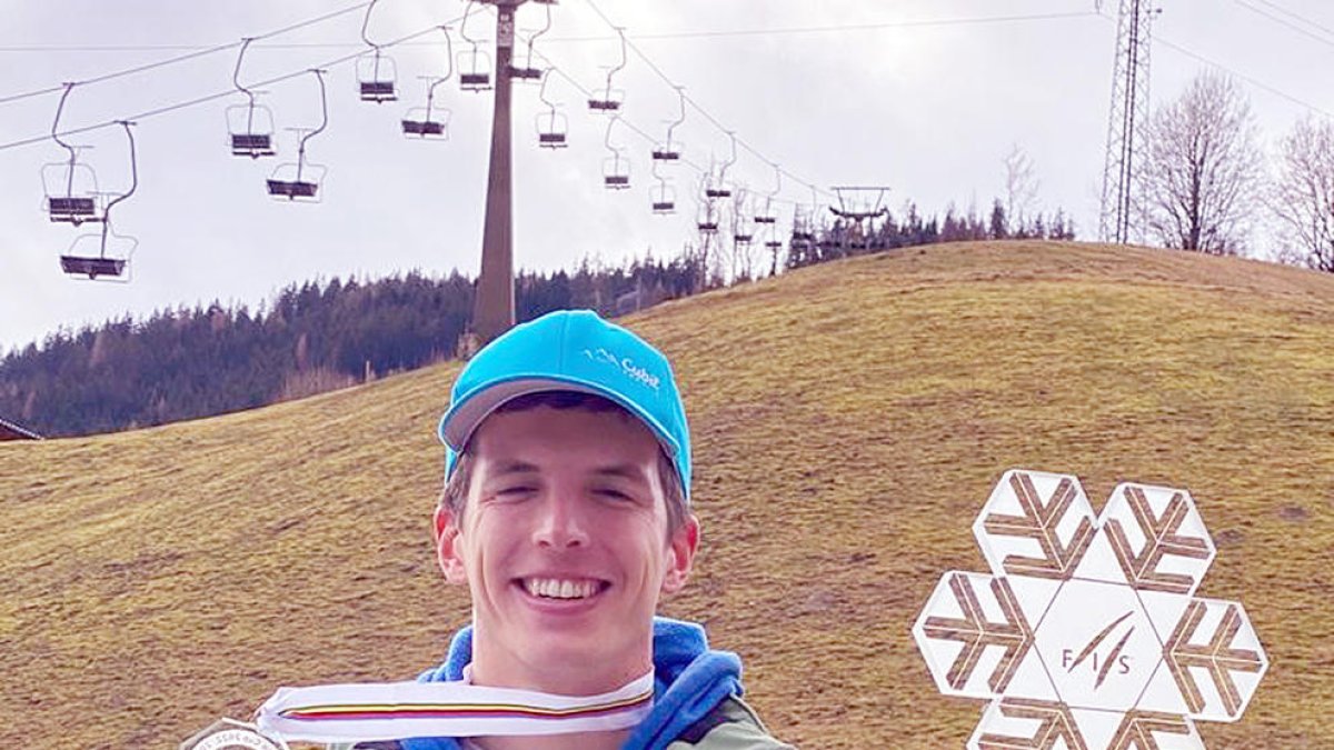 Roger Puig guanya la general d'eslàlom i l''overall'.