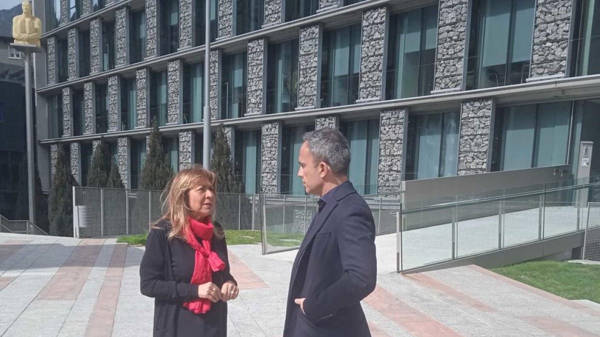 Acte de campanya de Demòcrates aquest matí a la plaça Lídia Armengol