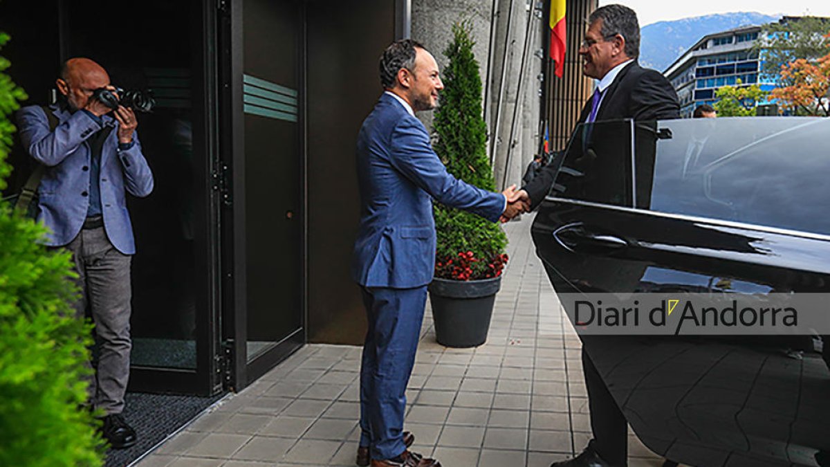Xavier Espot i Maros Sefcovic durant la visita del vicepresident europeu a Andorra