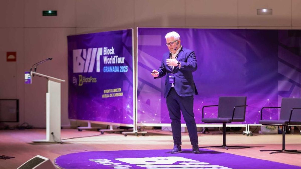 Carlos Salinas, responsable de Digital Asset de MoraBanc durant la seva intervenció
