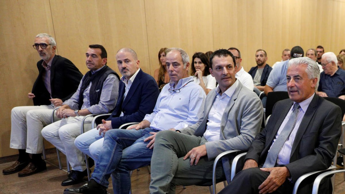 Bartolomé, Alís, Estrella, Coma, Gallardo i Cabanes, en un congrés liberal.