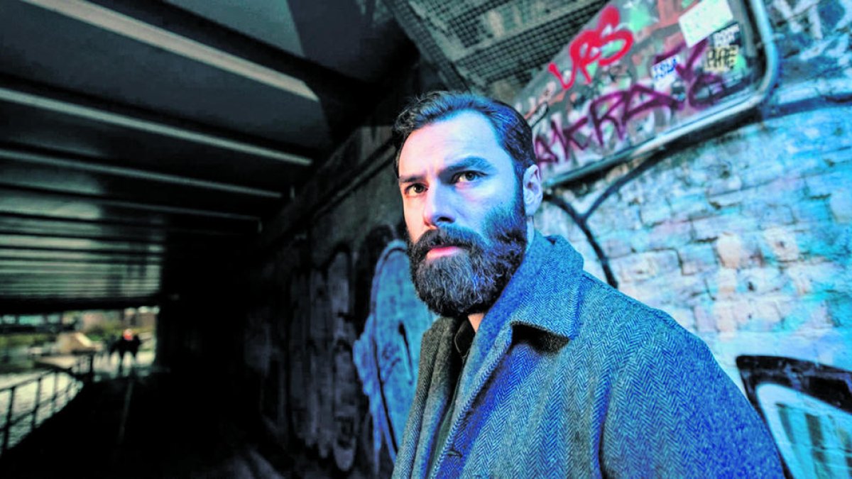 Aidan Turner protagonitza 'Sospechoso', que s'estrena demà a Movistar Plus+.