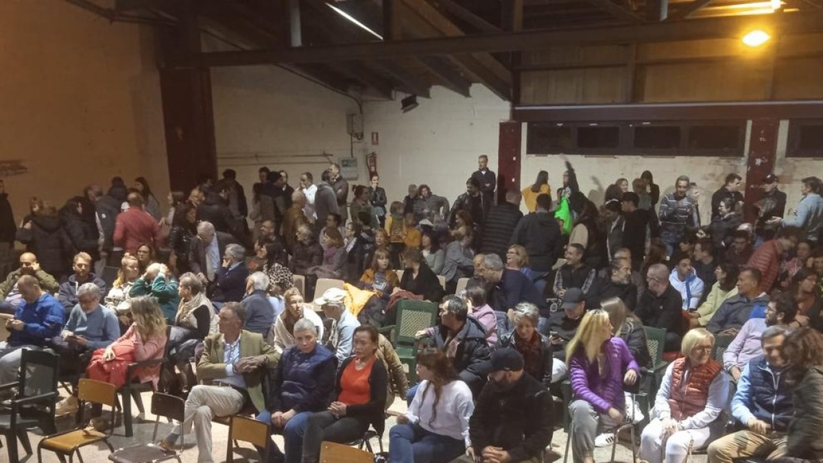 Reunió d'Estimem Arinsal aquesta nit