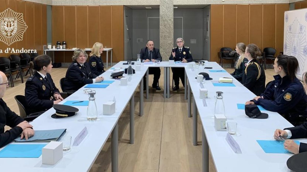 Reunió de la junta general de la Xarxa Europea de Dones Policia