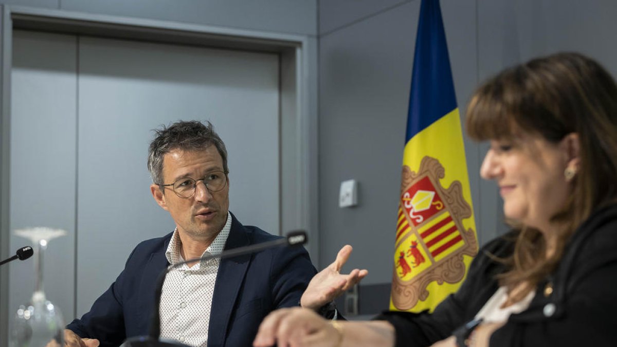Roda de premsa de presentació del programa d'activitats infantils esportives i de lleure 'Viu l'estiu 2023