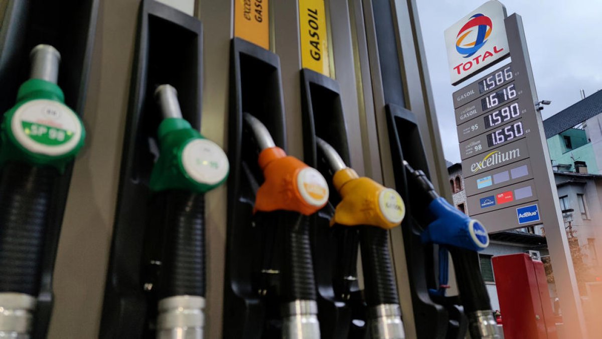 Una gasolinera del país.