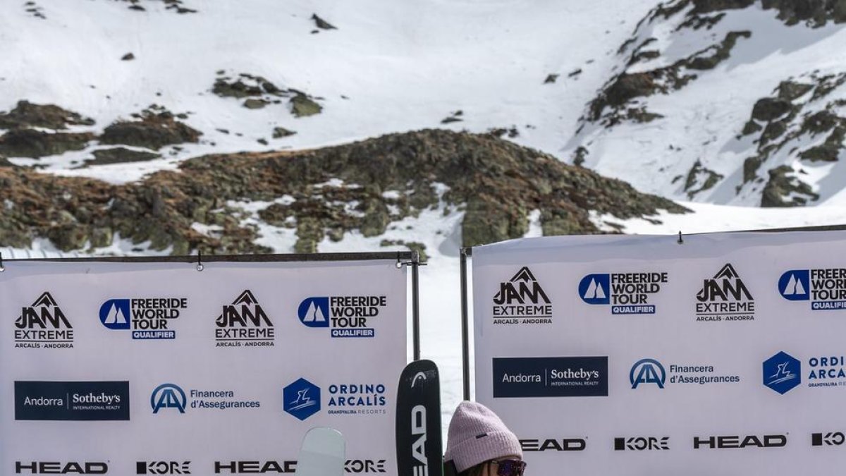 Cande Moreno, al podi junt a Marte Tveten i Abril Melisah Bertzky