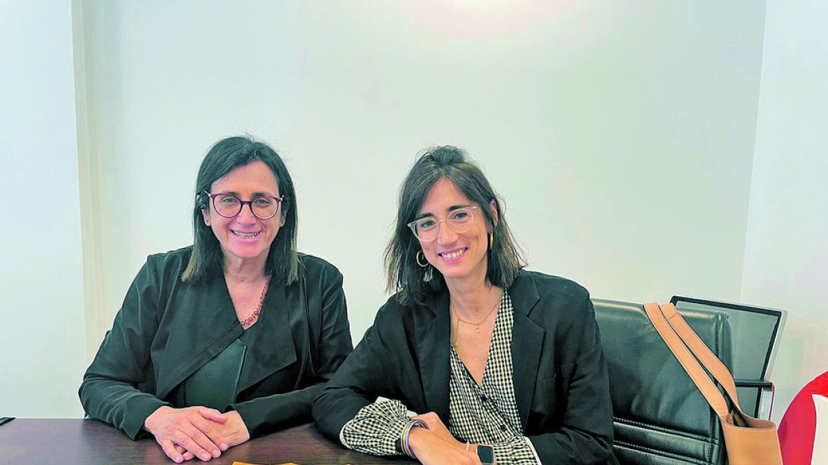 Imma Grau, presidenta de la fundació IsYs, i Cristina Royo, vocal de salut de l'ADA
