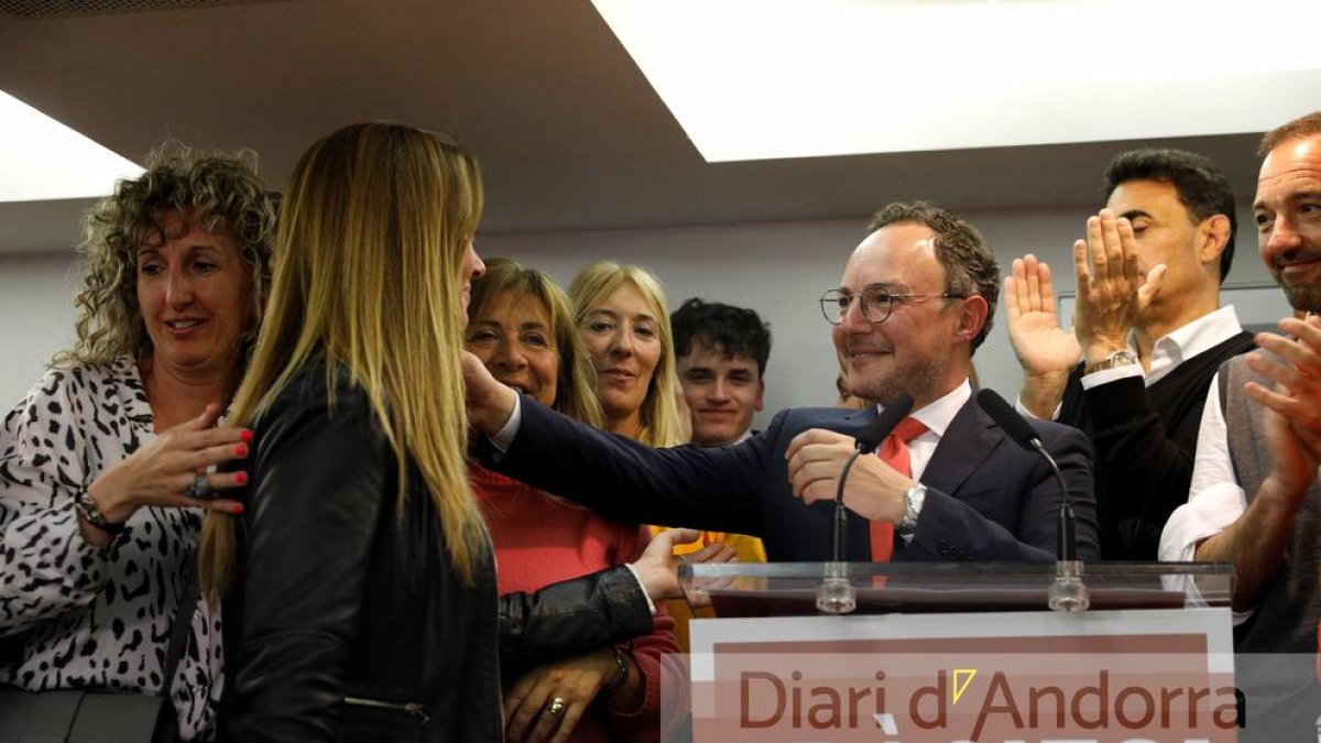 Xavier Espot durant el parlament de celebració de la victòria demòcrata