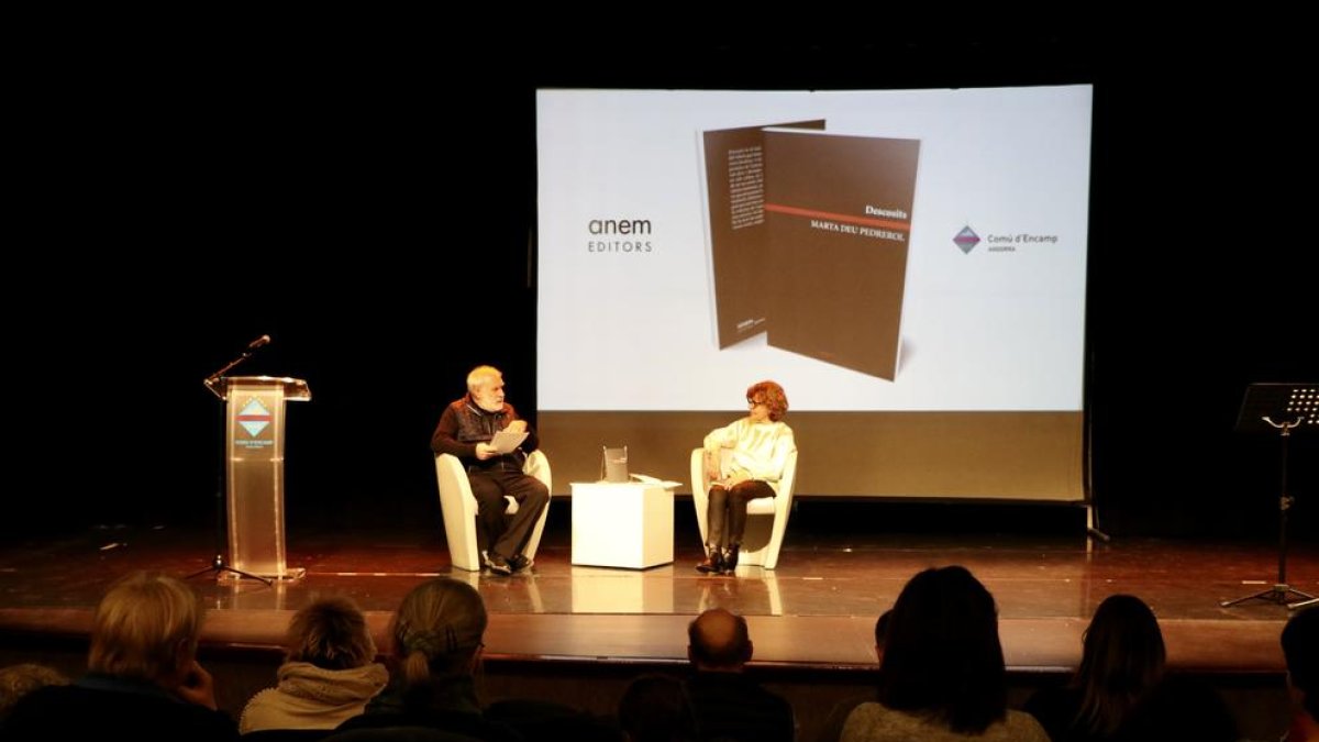 Presentació del poemari 'Descosits' de Marta Deu a Encamp