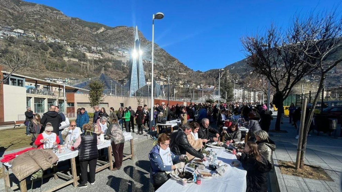 Calçotada popular a Escaldes-Engordany