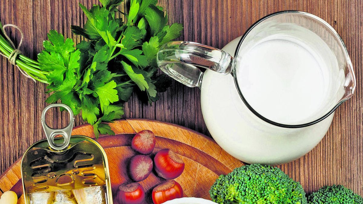La vitamina D contribueix a absorbir el calci