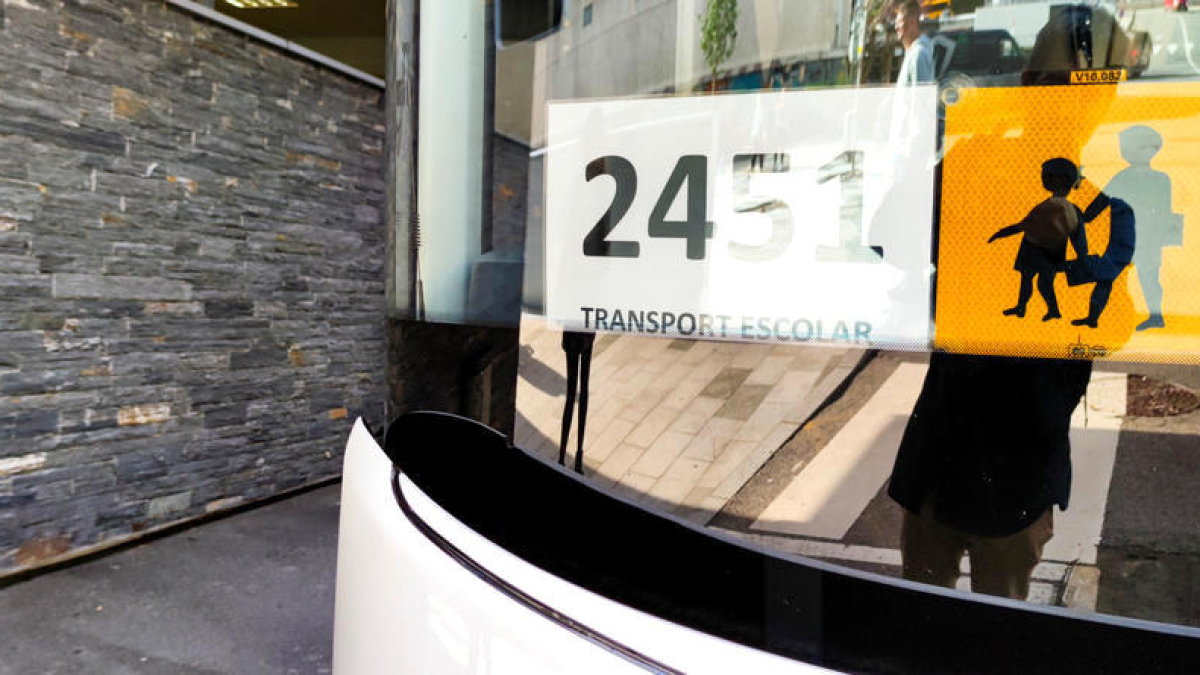 El transport escolar està subvencionat en gran part.