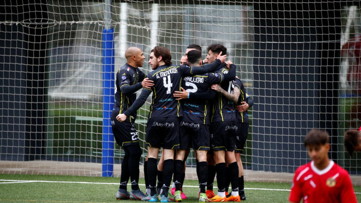 Els jugadors de l'FC Ordino celebrant un gol en un duel d'aquesta temporada.