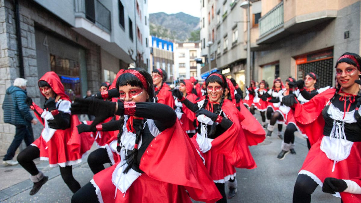 Rua de Carnaval de les escoles.