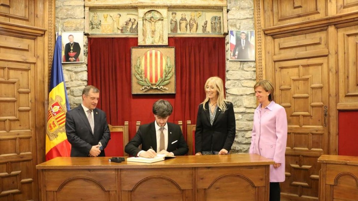 Visita dels síndics a Sant Julià de Lòria