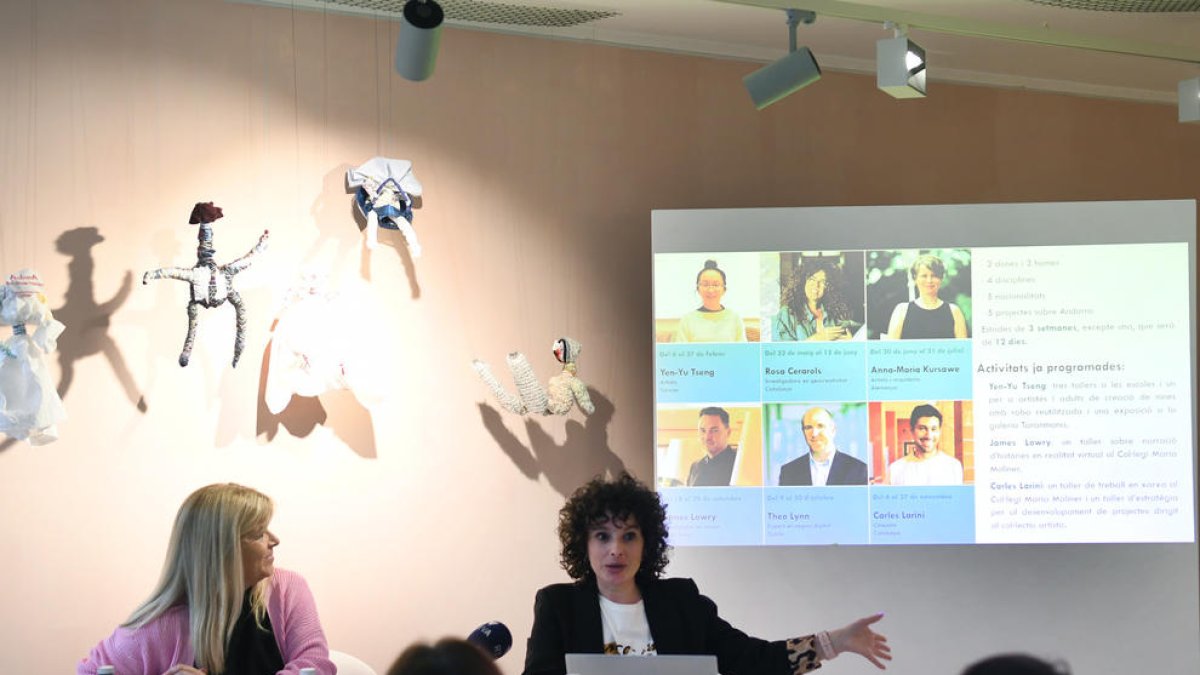 Presentació de les noves beques per a residències a l'estranger