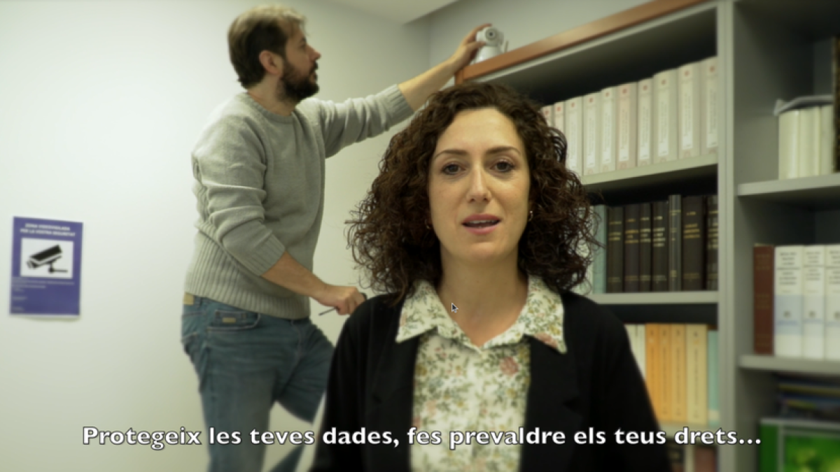 Una imatge d'una de les càpsules audiovisuals de la campanya de conscienciació sobre els drets en protecció de dades