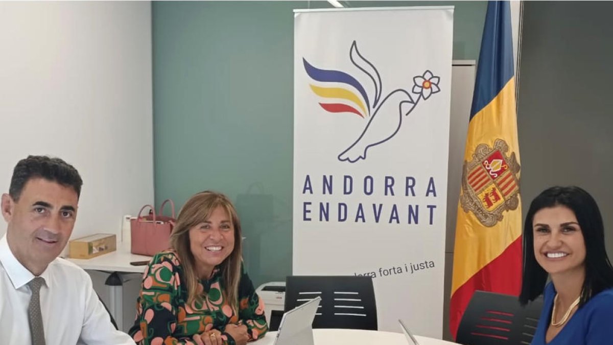 Raül Ferré, Conxita Marsol i Carine Montaner.