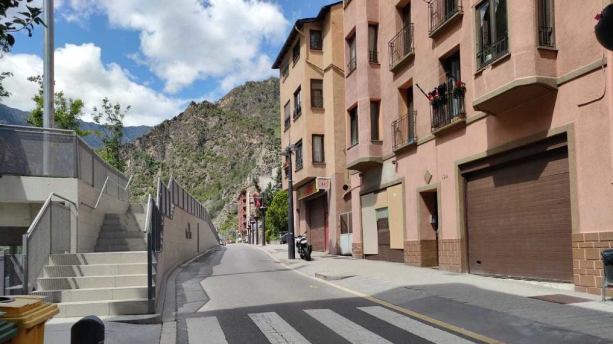 Pas per on passava el vianant quan ha estat atropellat a l'avinguda Verge de Canòlich