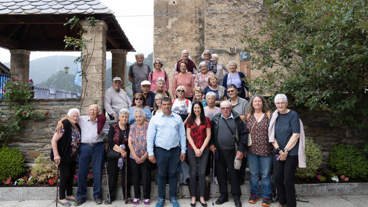 Visita d'una trentena de padrins de l'Arieja a Ordino