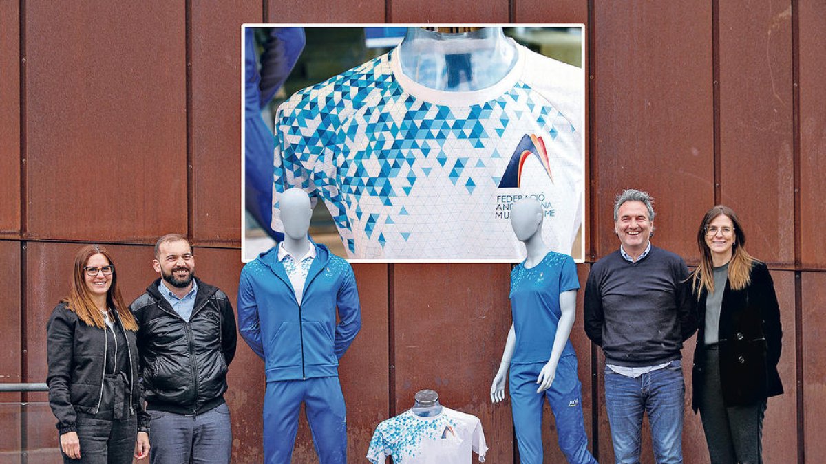 Presentació del nou disseny de roba esportiva.