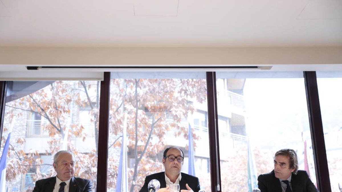 Roda de premsa dels propietaris d'Assegurances Generals