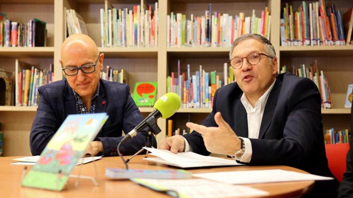Quim Dolsa i Valentí Closa han presentat avui el Sant Jordi escaldenc