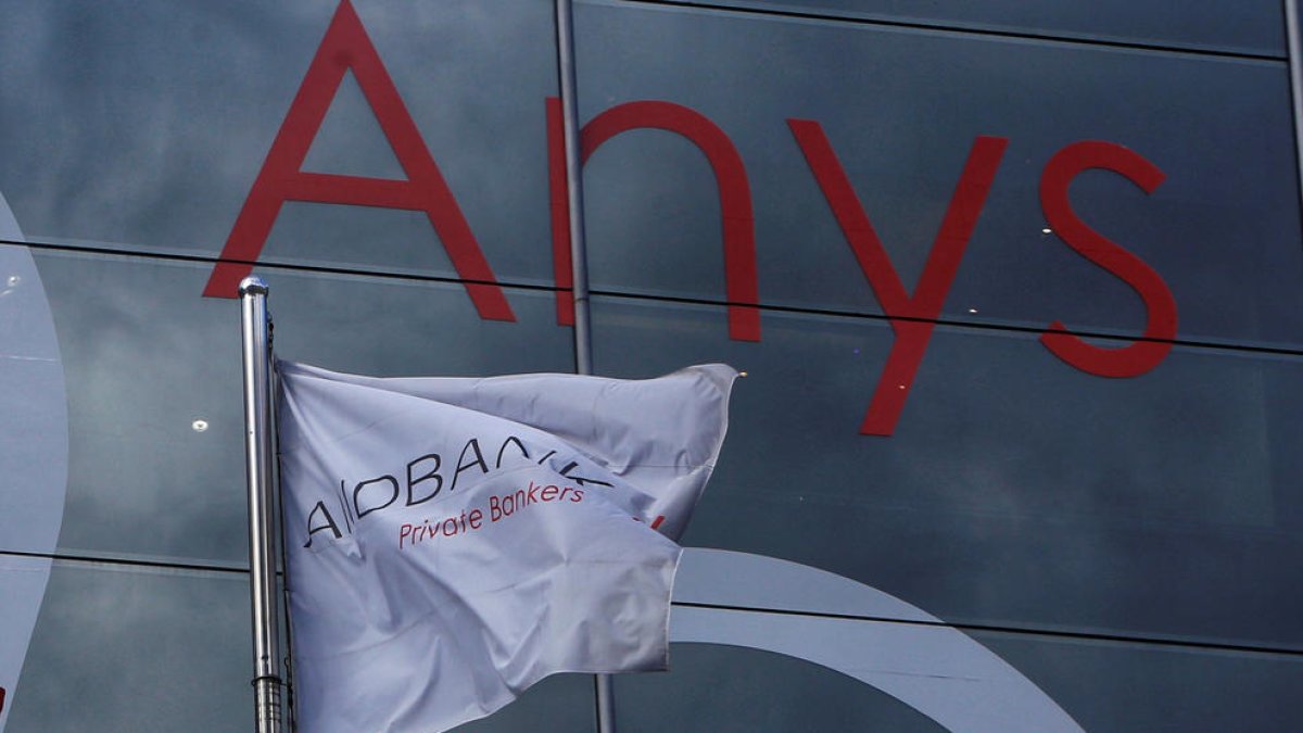 Una bandera publicitària d'Andbank.