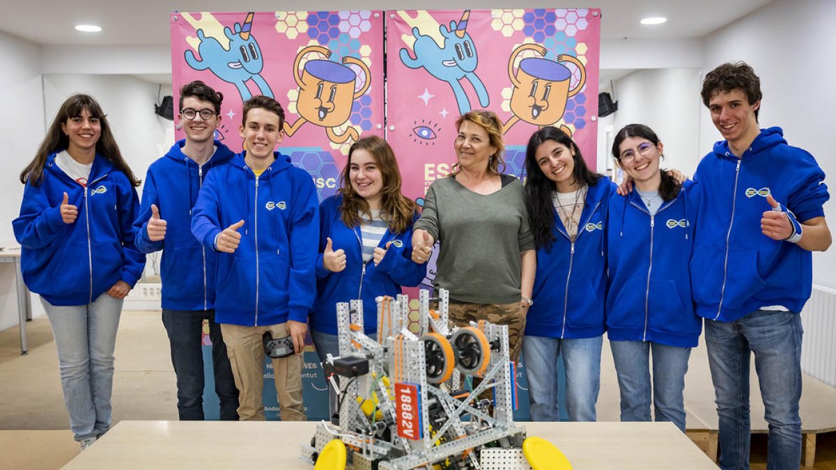 L'equp VIIInfinitum ha rebut avui la subvenció per part del comú d'Andorra la Vella