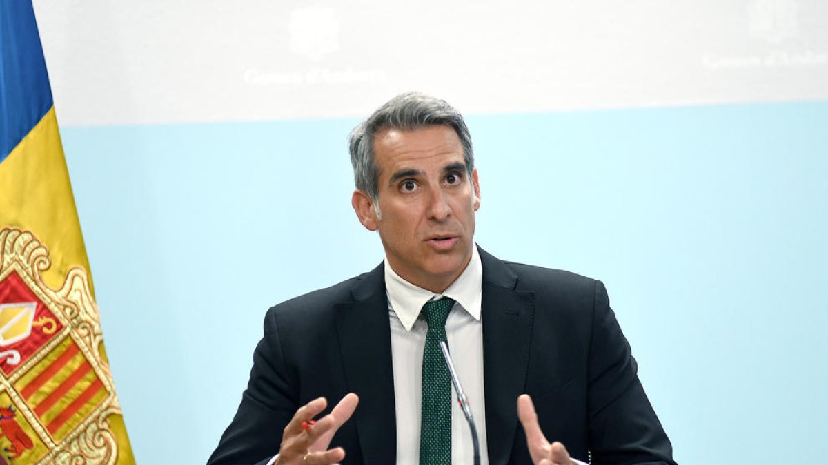 El ministre portaveu, Cesar Marquina, durant la roda de premsa.