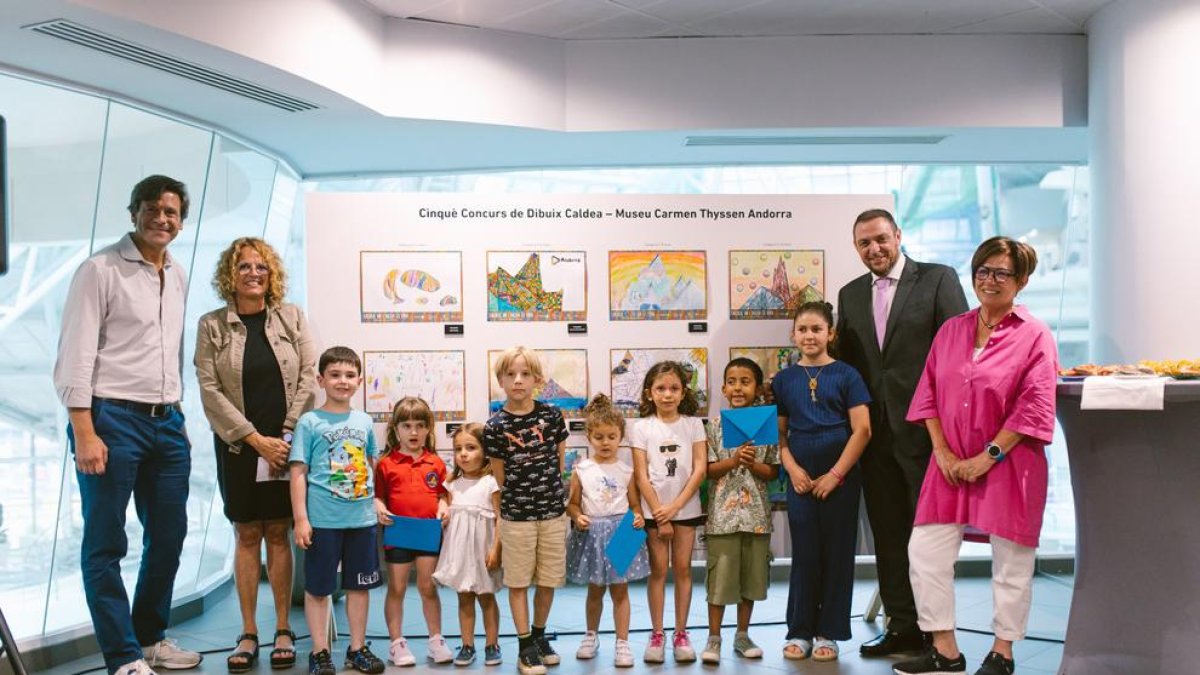 Els guanyadors i finalistes al 5è concurs nacional de dibuix per a infants