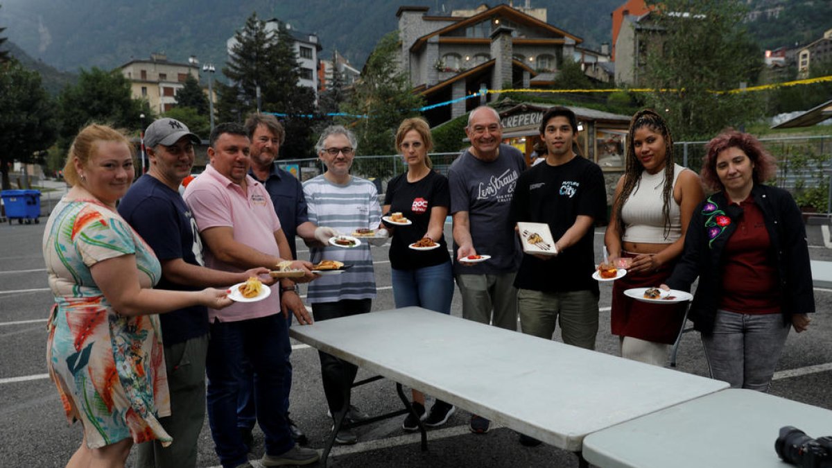 Participants en el FesTapa, ahir a Encamp.
