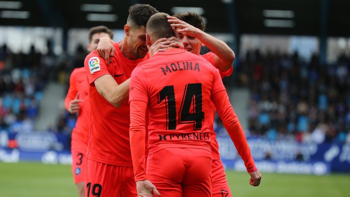 Celebració del primer gol de Sergio Molina.