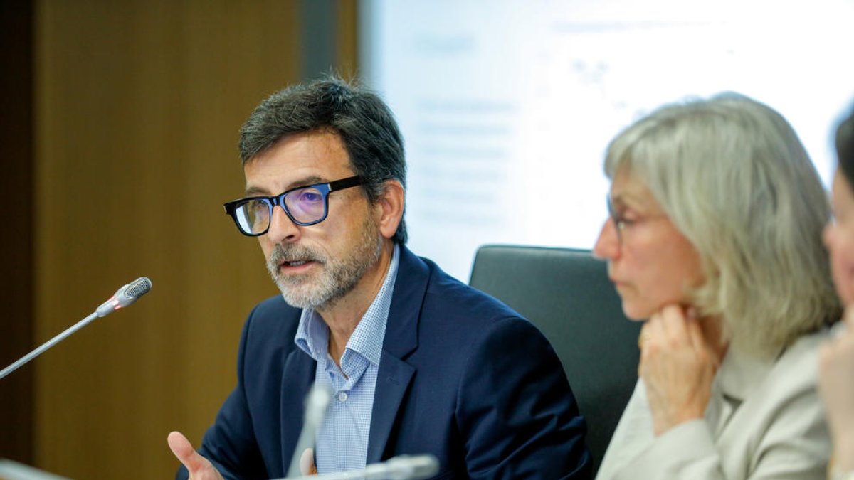 Jordi Cinca i Montserrat Capdevila durant la compareixença.