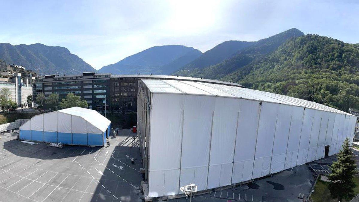 L'escenari on es farà l'espectacle del Cirque du Soleil.