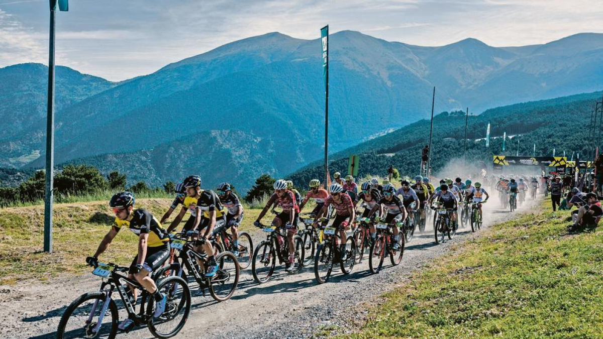 Participants en una de les etapes de l'Andorra Epic.
