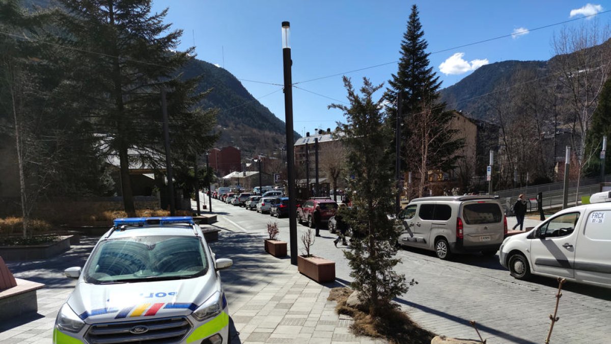 Un vehicle de policia a Encamp.