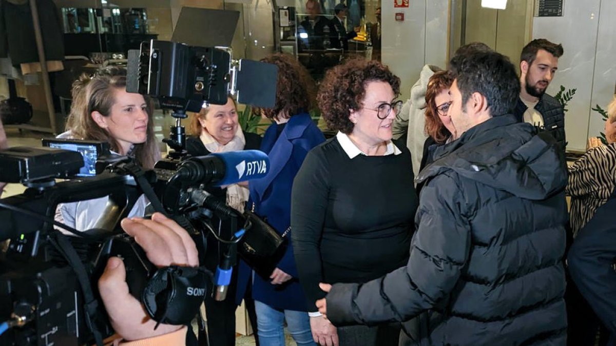 Pallarés, a l'hotel Roc Blanc, amb el candidat de la Massana, Josep Fusté, la nit electoral.