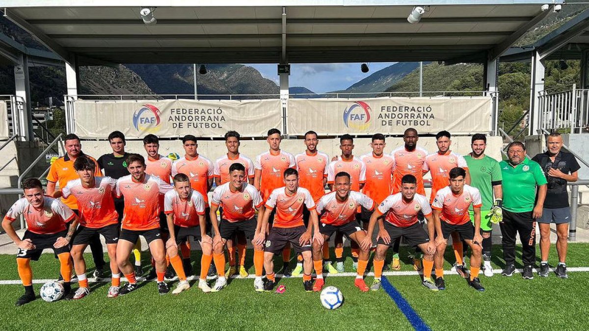 La plantilla de l'UE Sant Julià.