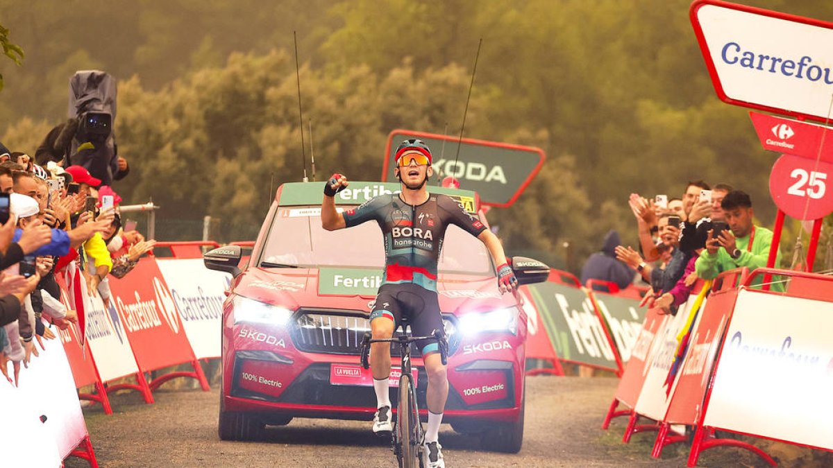 Kamna celebra el triomf.