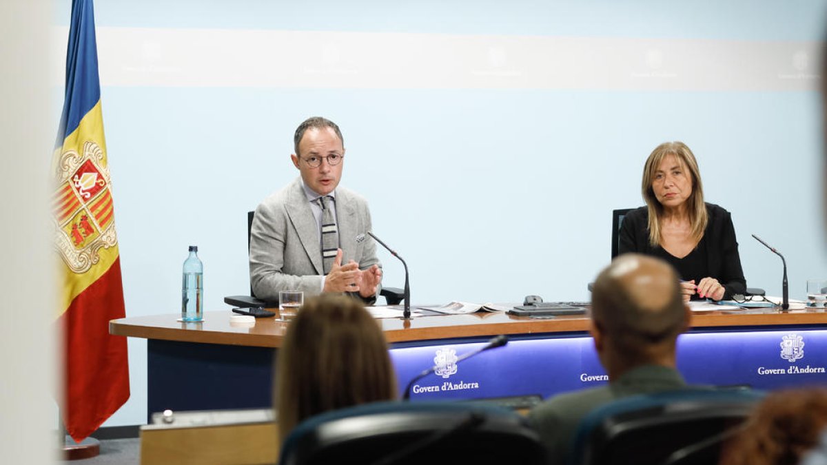 Presentació de novetats sobre inversió estrangera a càrrec del cap de Govern, Xavier Espot i de la ministra de de Presidència,Economia,Treball i Habitatge, Conxita Marsol.
