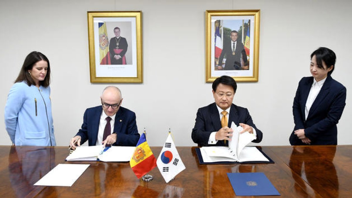 La signatura del CDI amb la República de Corea.