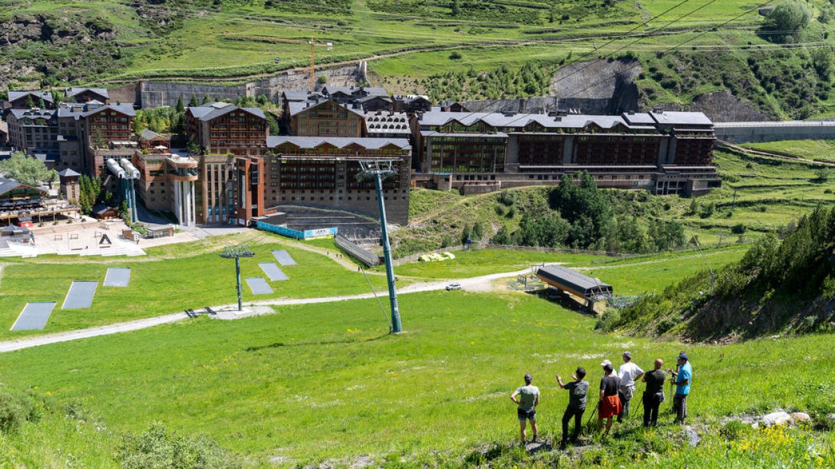 Els tècnics de la Copa del Món femenina van inspeccionar la pista Avet.