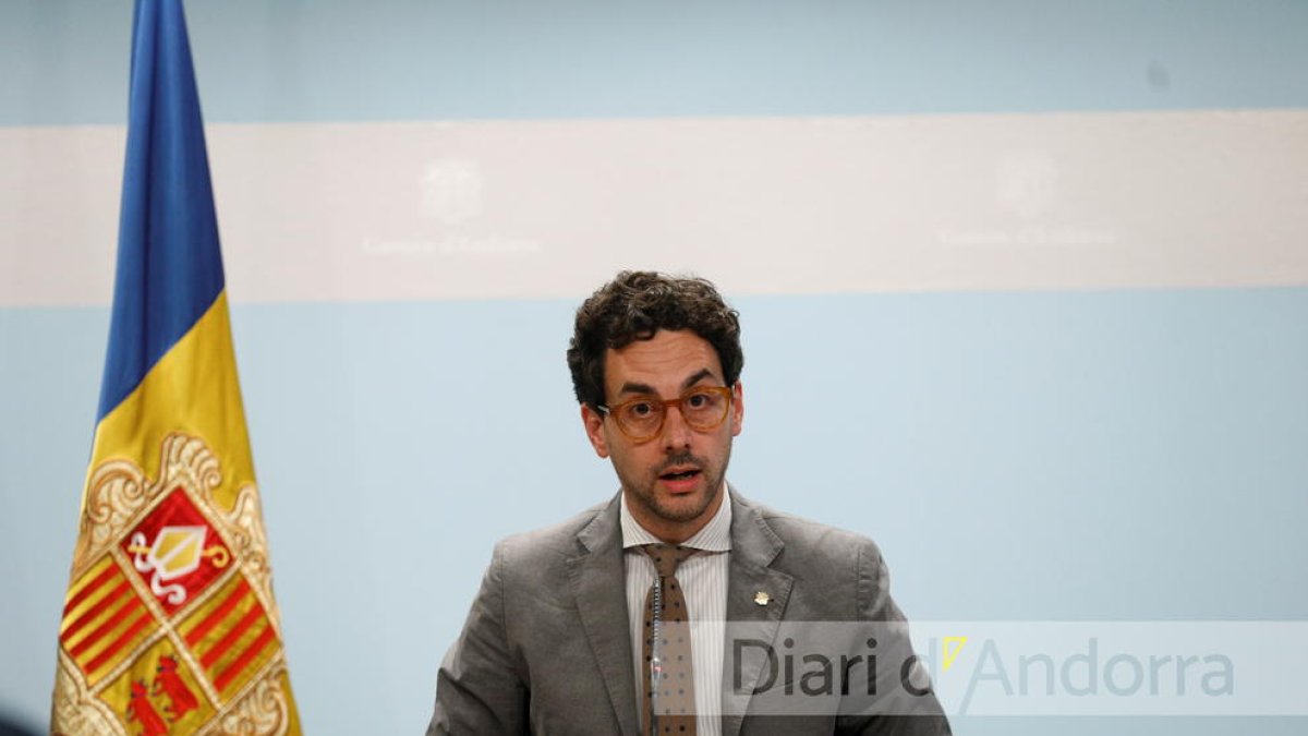 El ministre Guillem Casal en la roda de premsa d'avui