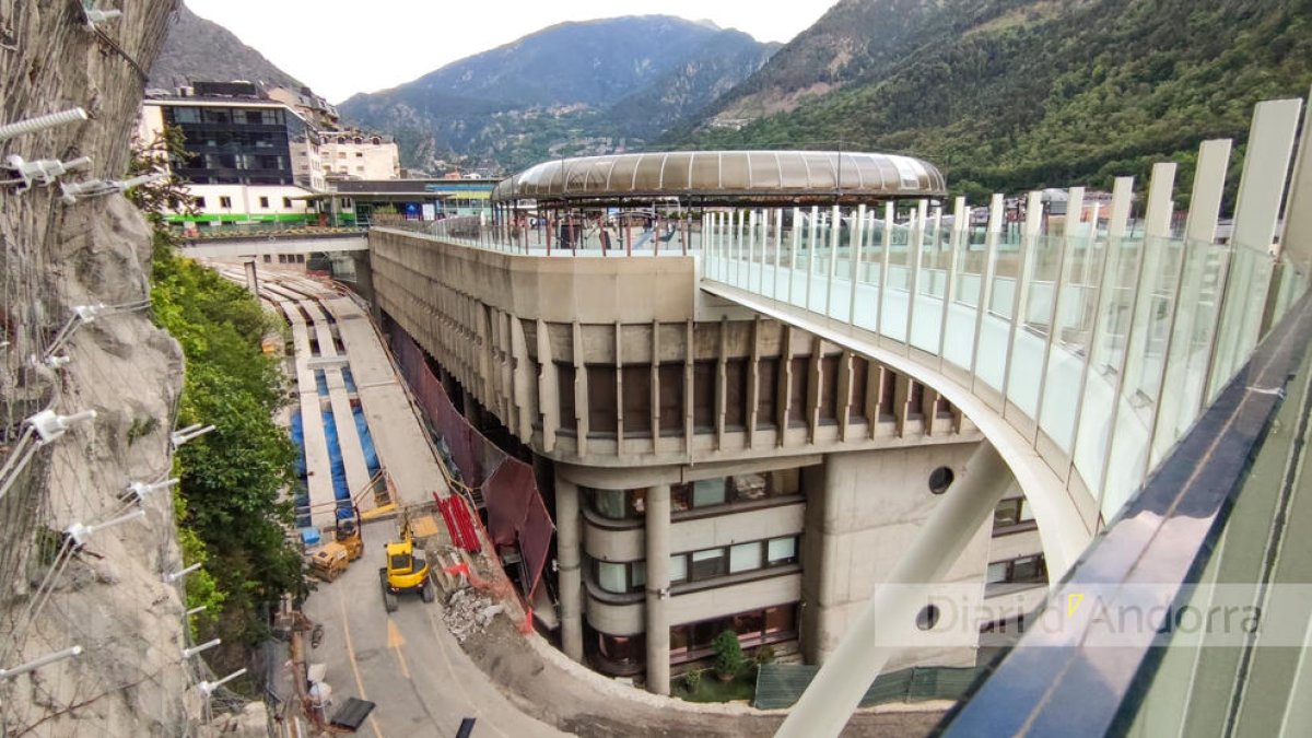 Vista del viaducte en obres en una imatge d'arxiu